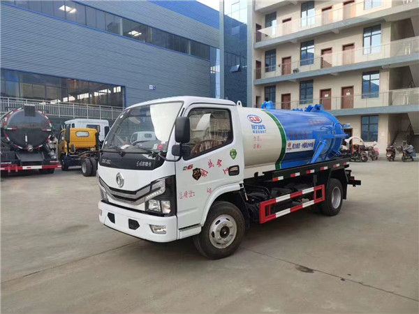 5方东风小多利卡吸污车（国六）