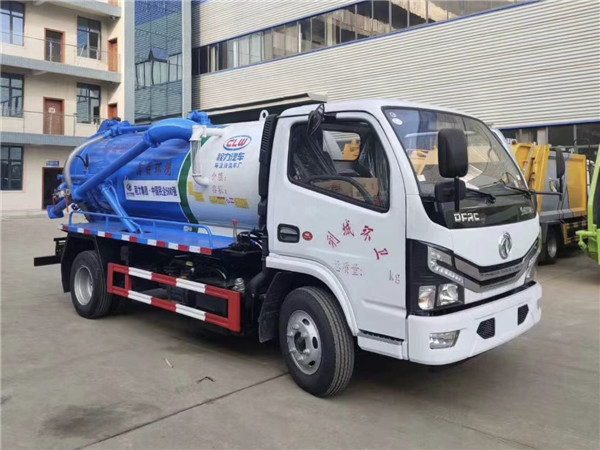 5方东风小多利卡吸污车（国六）